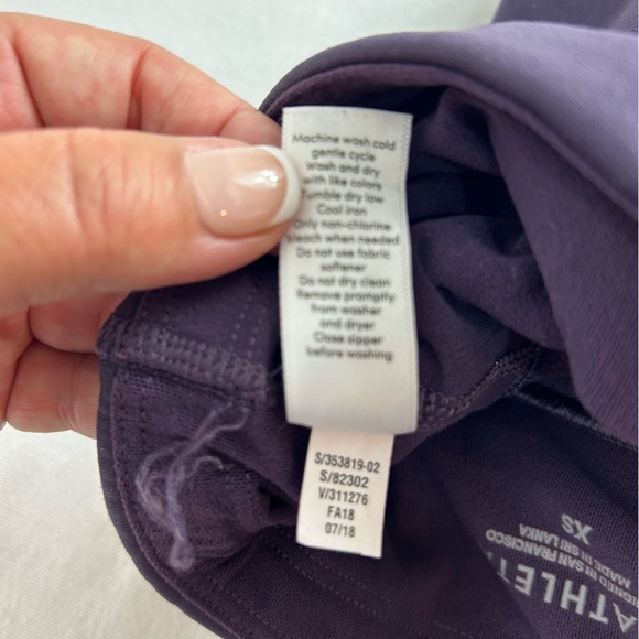 Athleta Womens Plum Purple Primaloft Alpine Valley Leggings size XS Fleece Lined - Picture 12 of 15